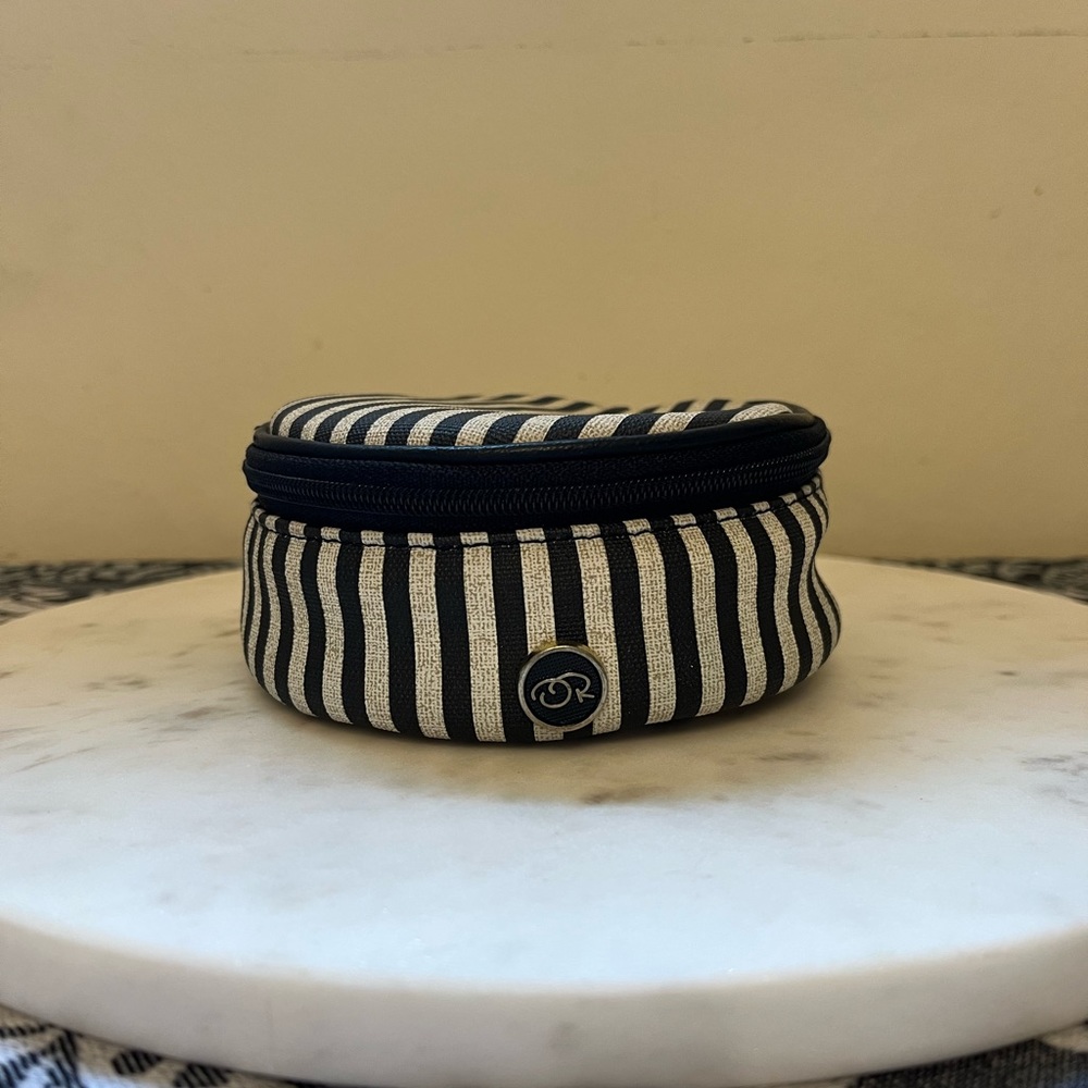 Oscar de la Renta Cosmetic Case
